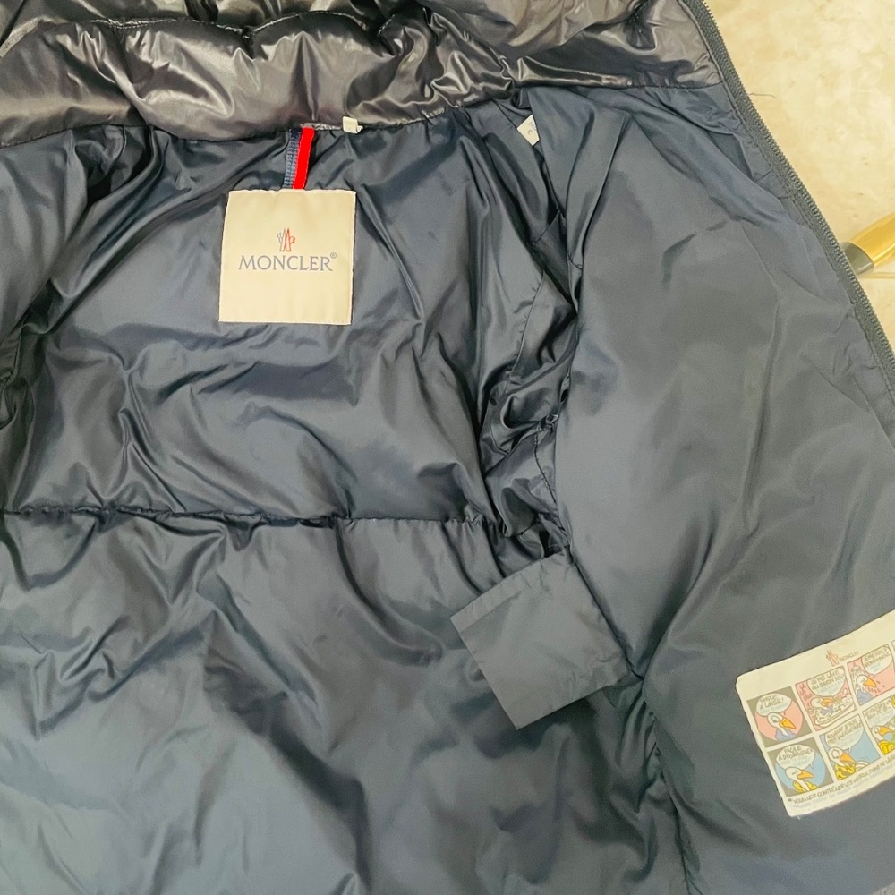 MONCLER {3} Coat Navy Blue Girls' Puffer Zip-Up Detachable Hood - Picture 9 of 12